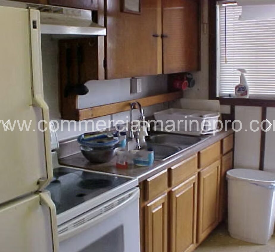 900 HP Pushboat - Twin Screw - Built 1971 - Image 7